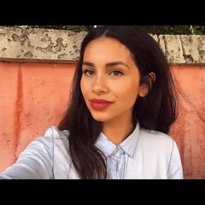 Meet your Posher, Isabel